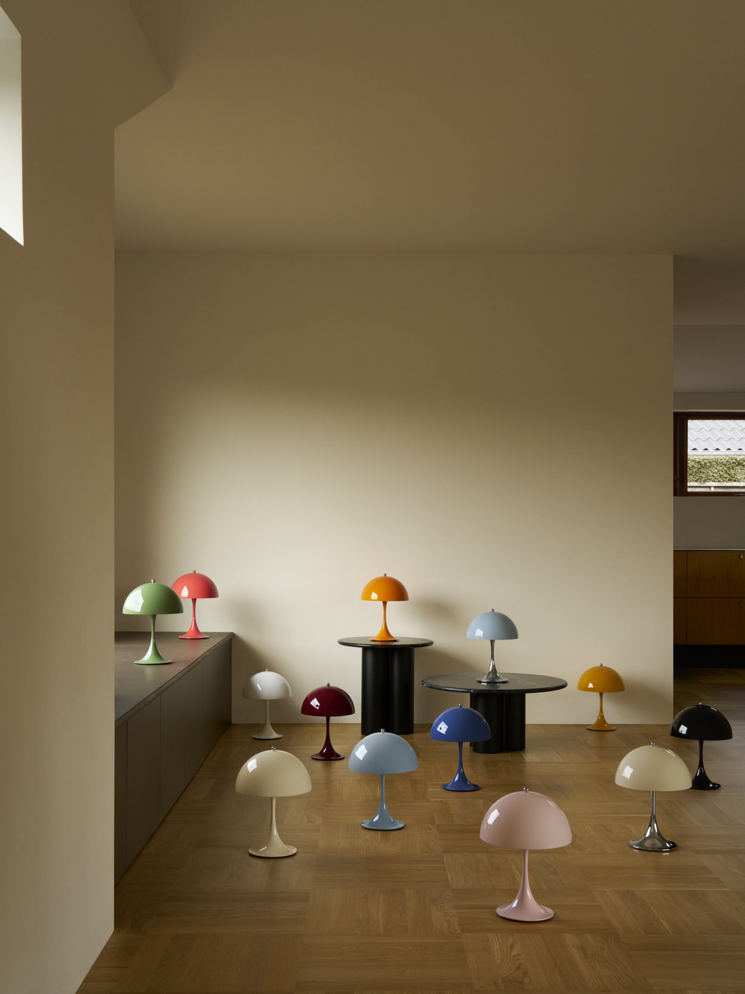 Portable Lamp PANTHELLA 250 burgundy