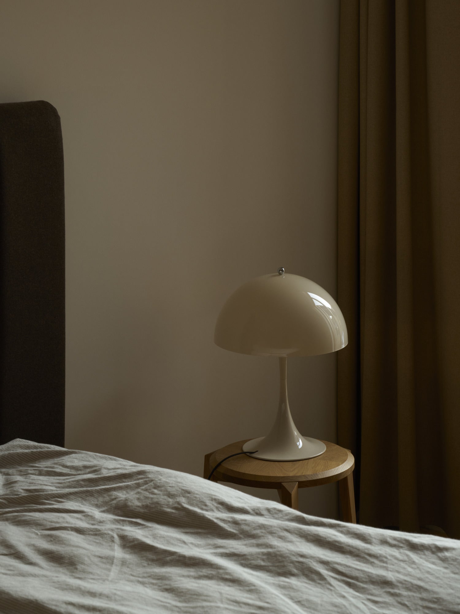 Portable Lamp PANTHELLA 250 Beige Opal