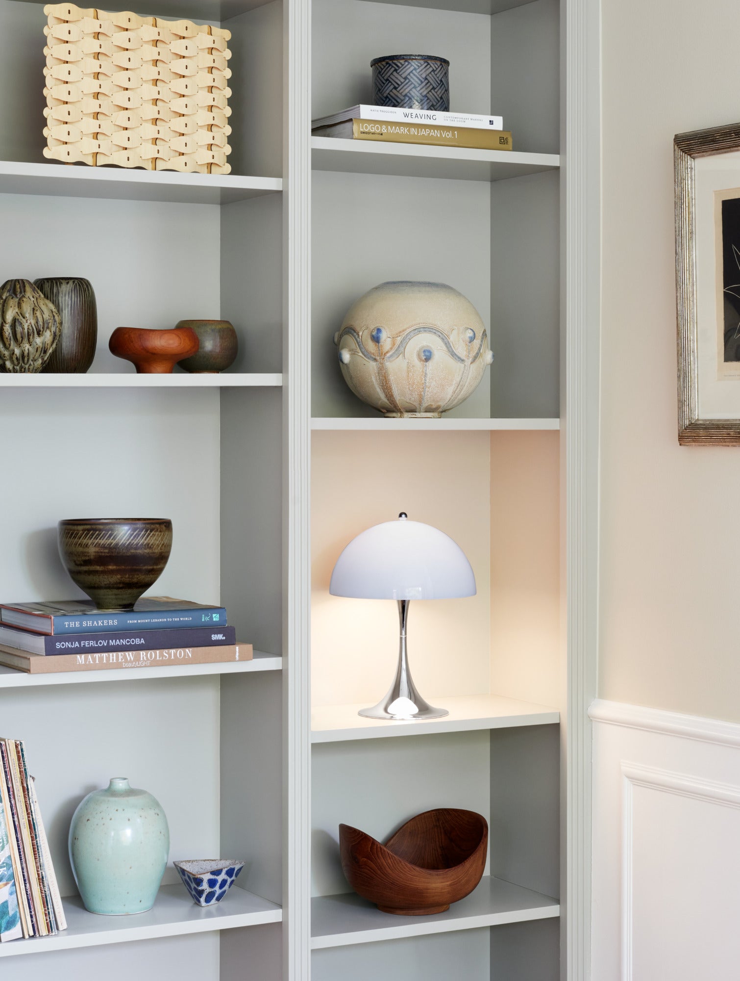 Tragbare Lampe PANTHELLA 250 grau-blau opal mit verchromtem Fuß