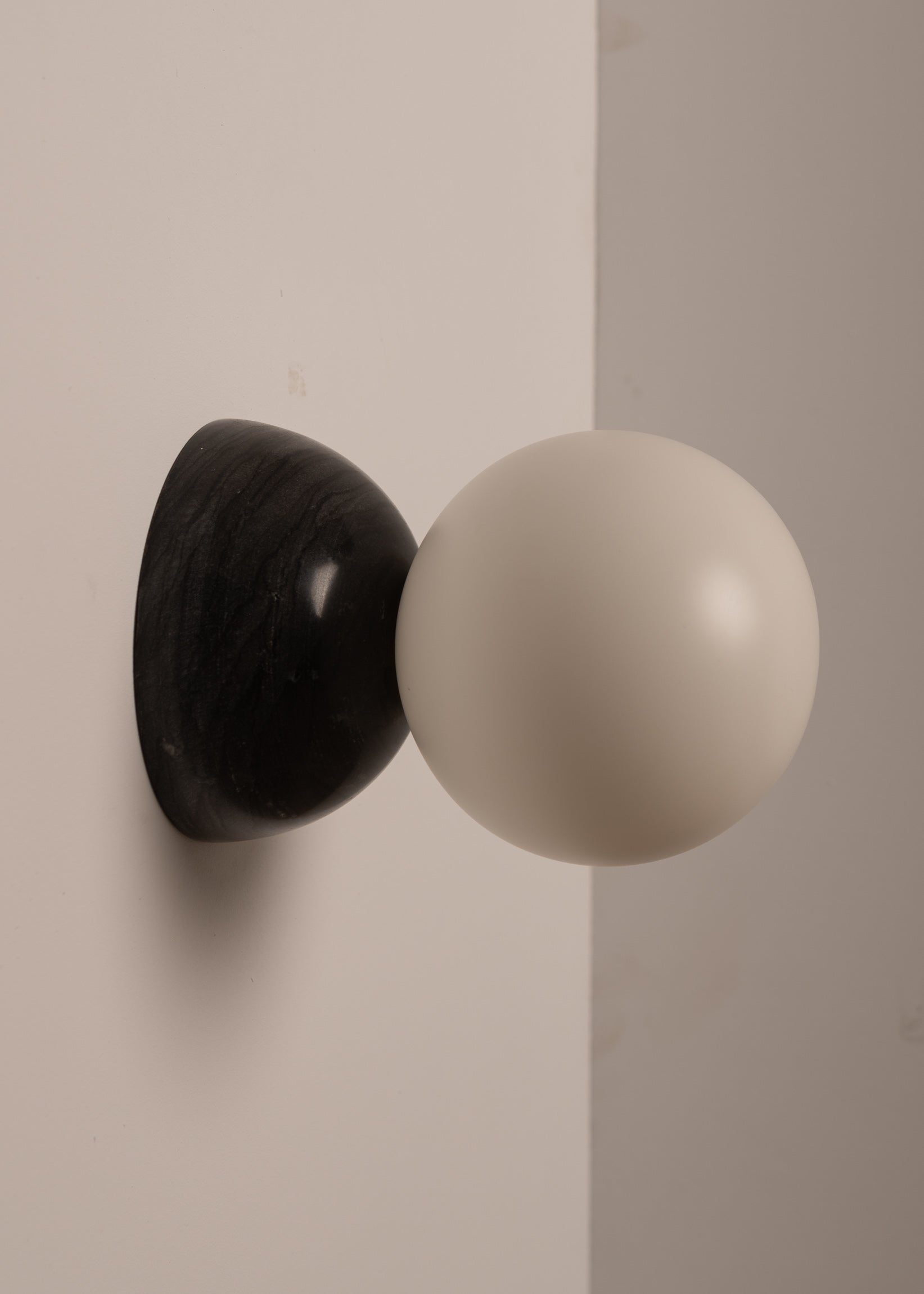 Wandlamp EKLIPSO zwart marmer