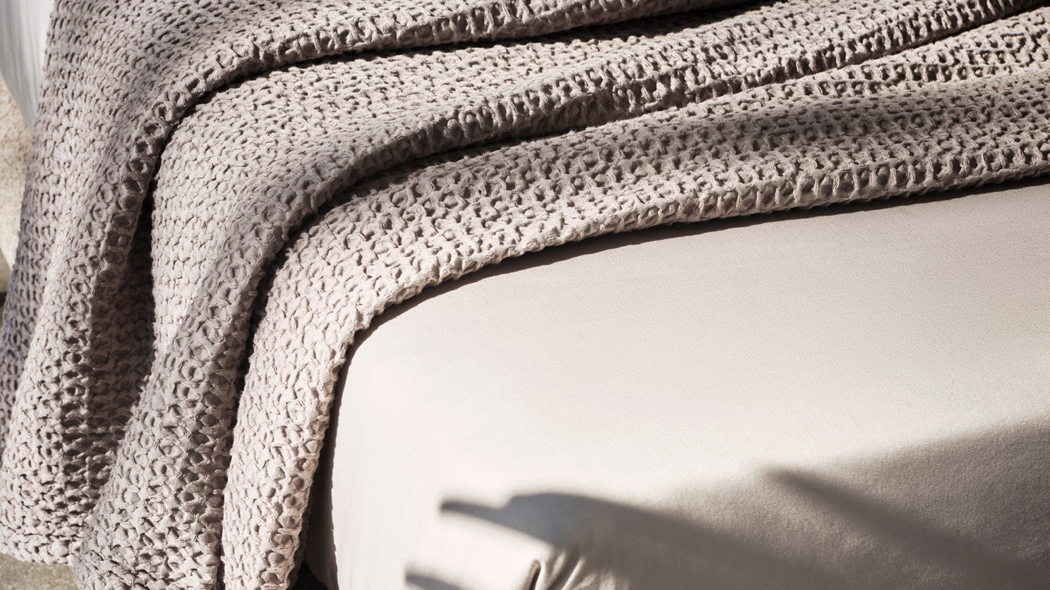 PRIMAVERA Bedspread Gray