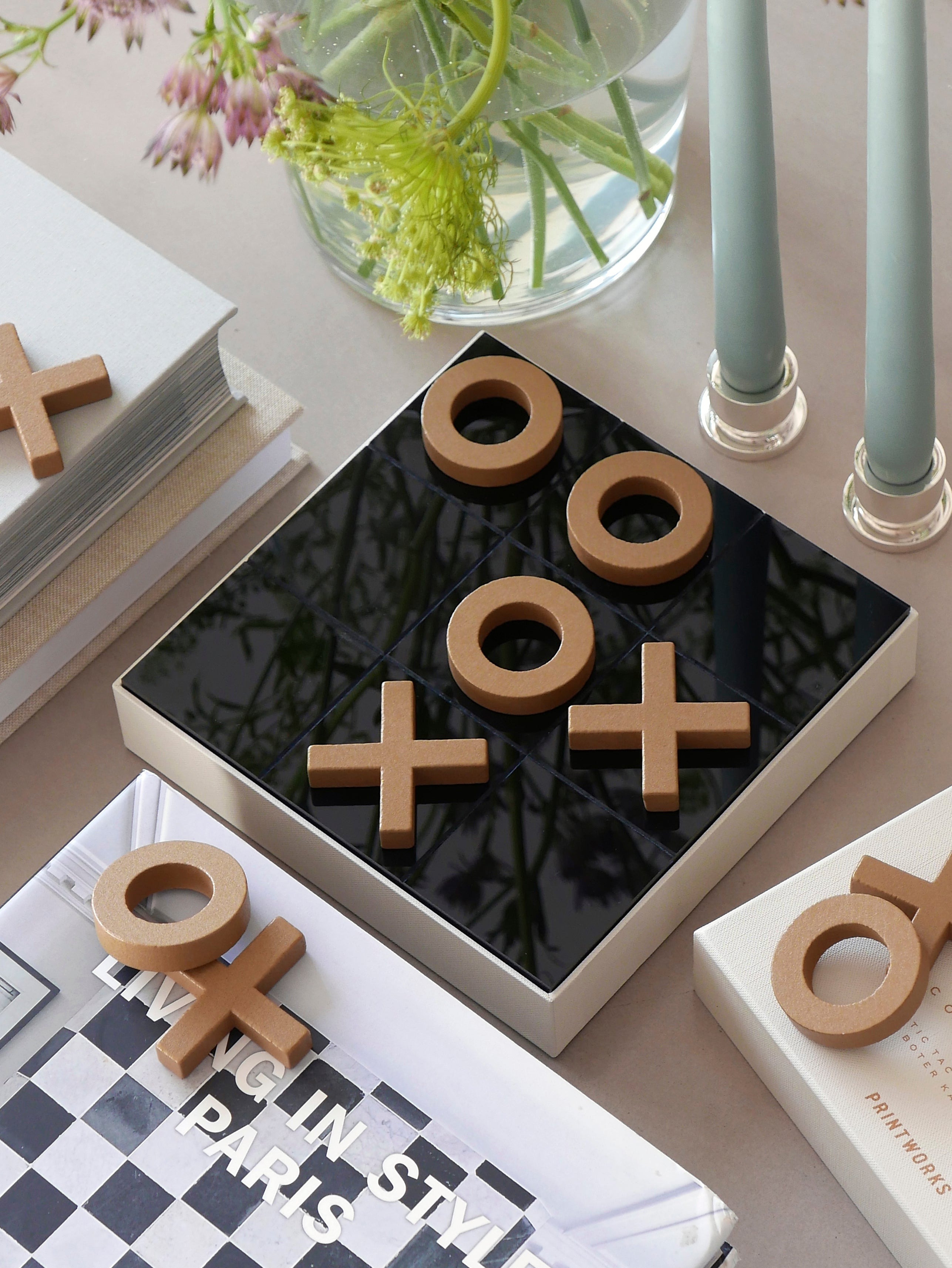 TIC TAC TOE Kegelspiel beige mit Schwarz
