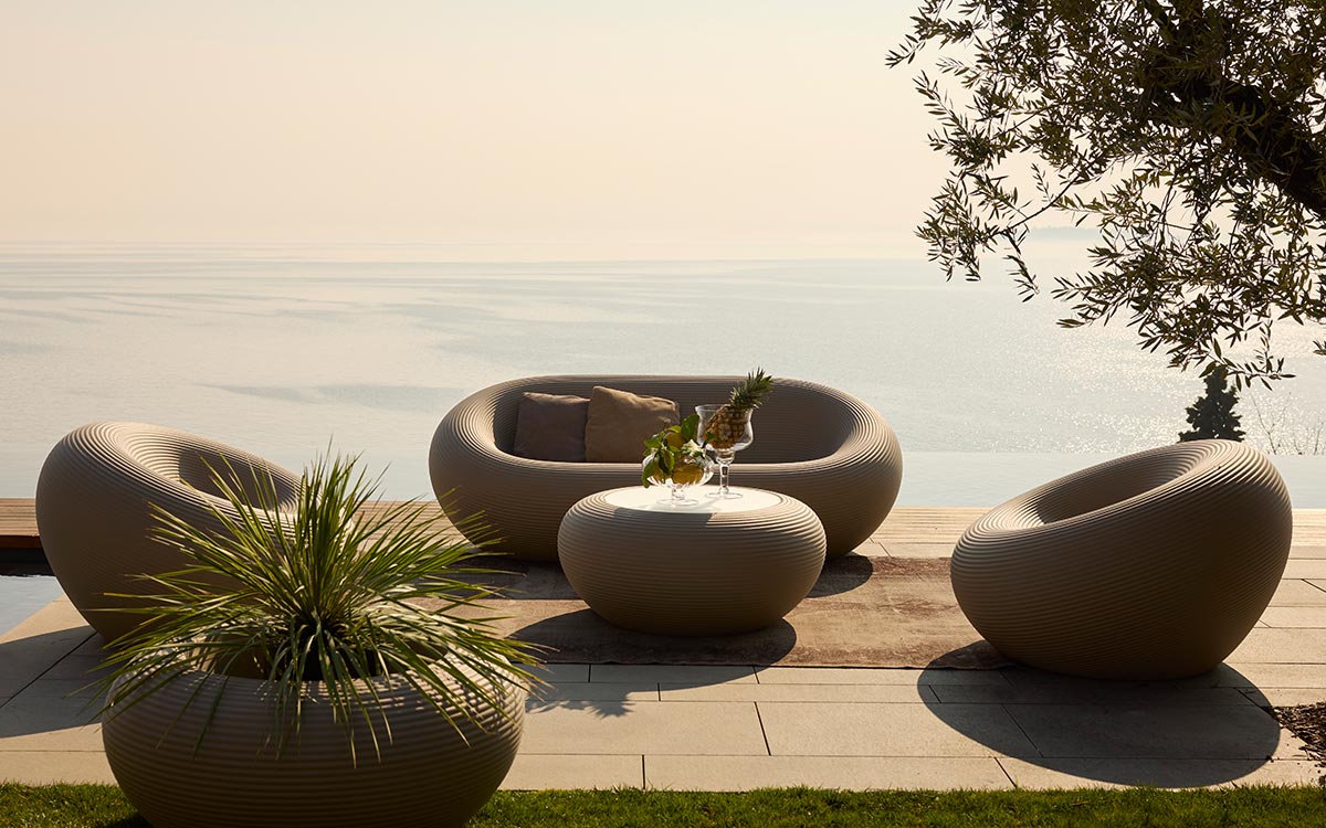 Buiten koffie tafel NAMI warm grijs