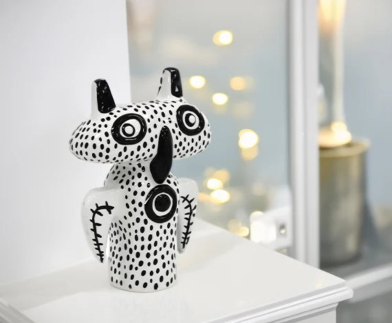 KRITTERS SPIKE white vase