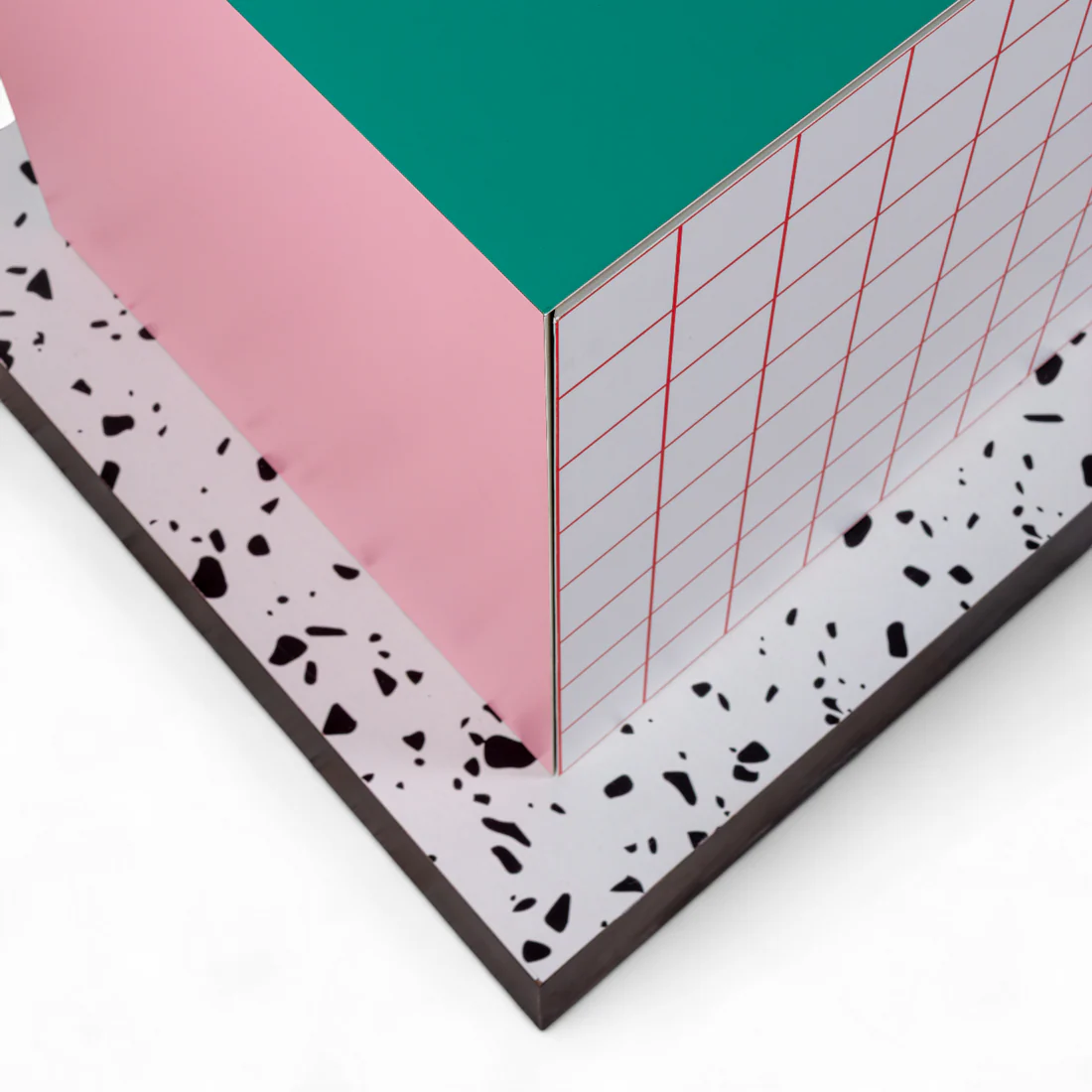 Kommode SUPERCABINET RED GRID weiß mit türkisfarbenem