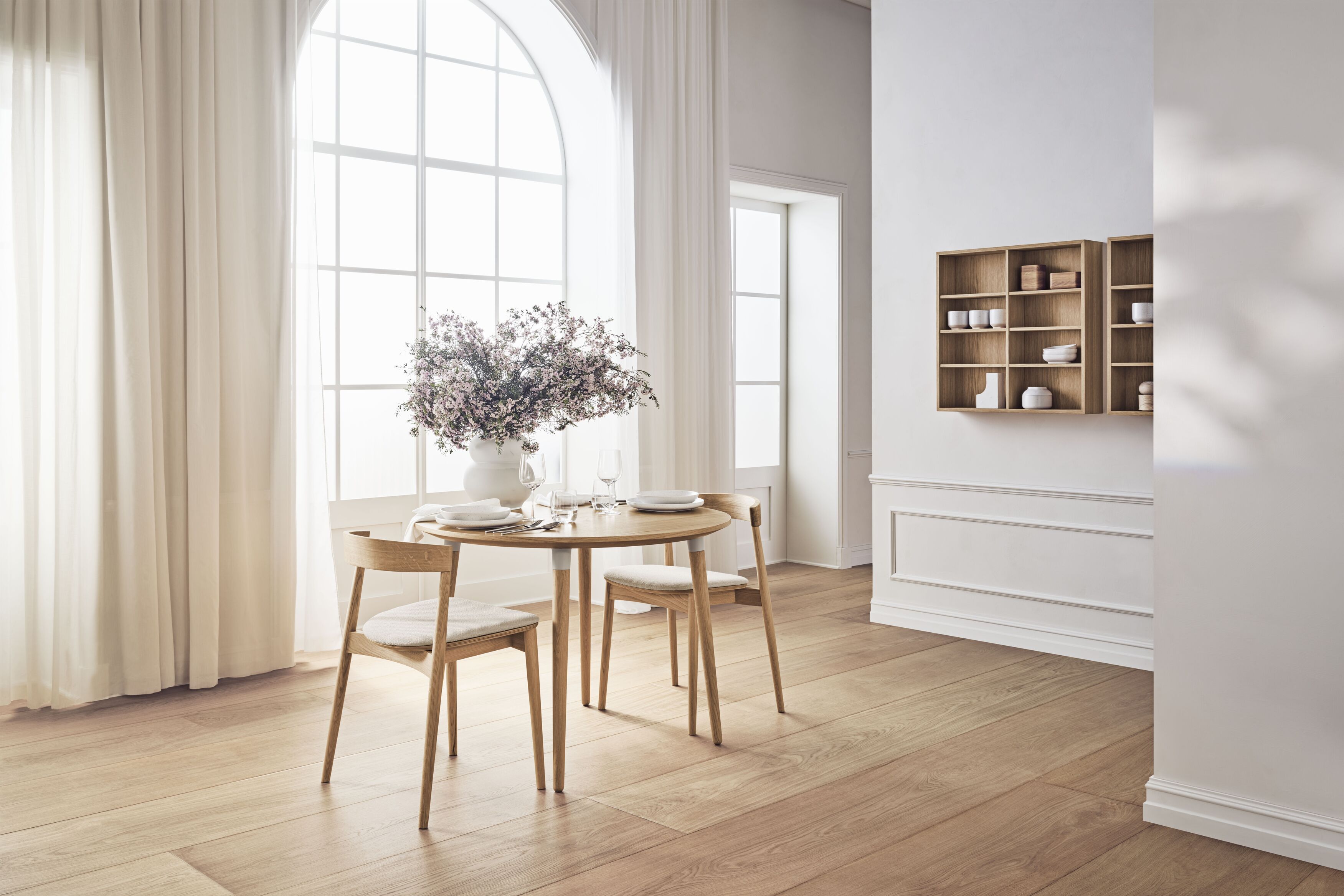 Ronde tafel SEED gebleekt eikenfineer