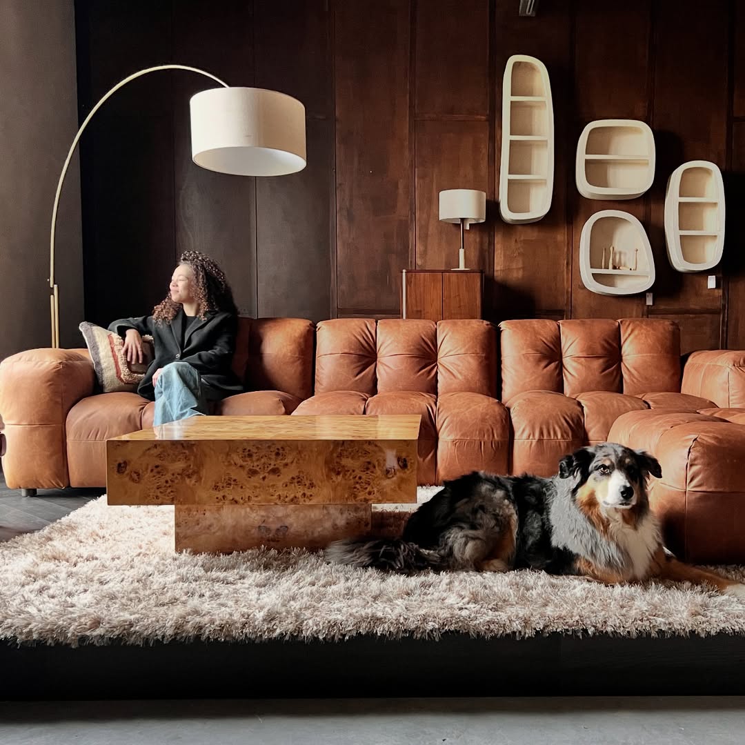 HACKMAN Pouf aus cognacfarbenem Leder