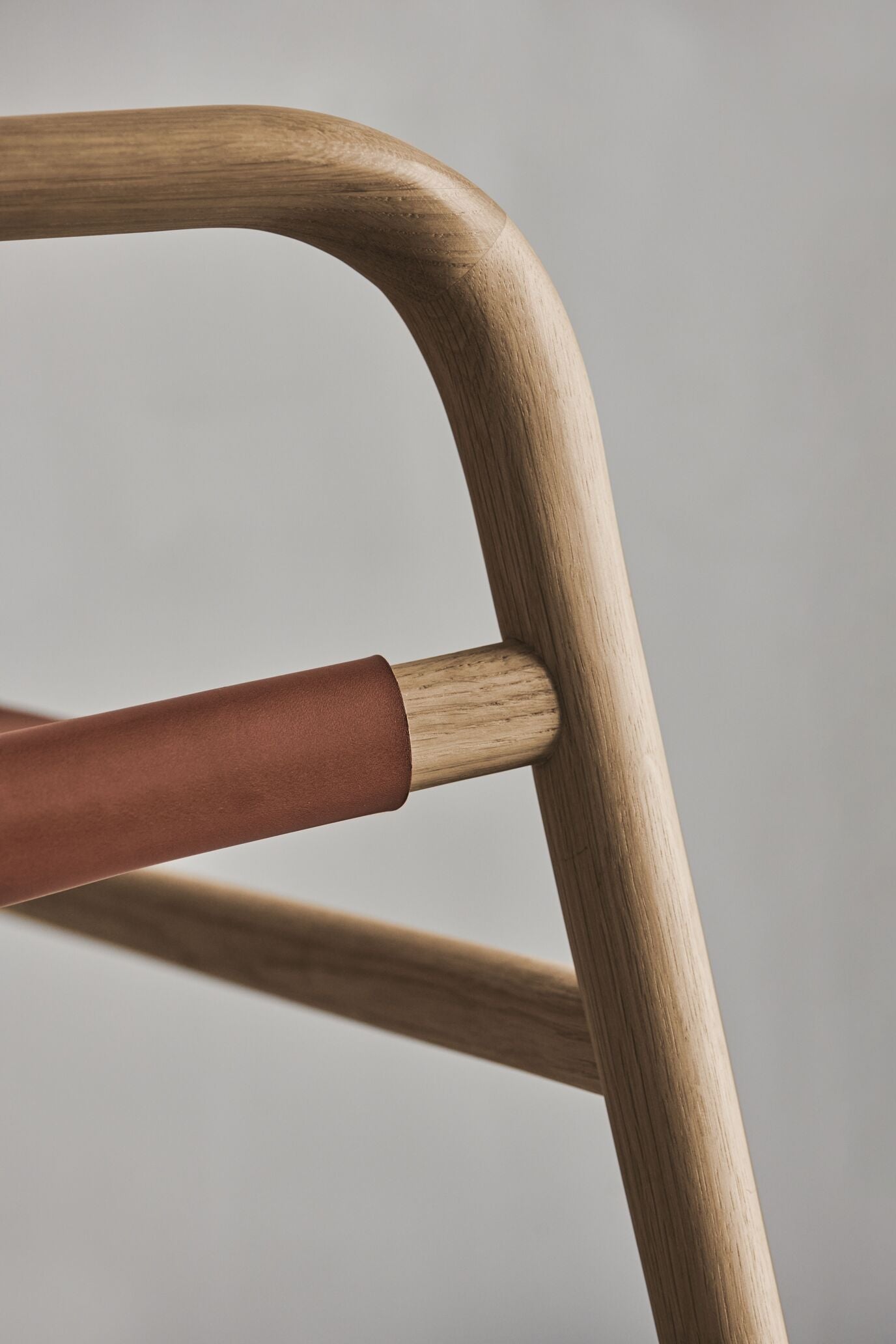 Fauteuil SOUL in konjak met eiken basis