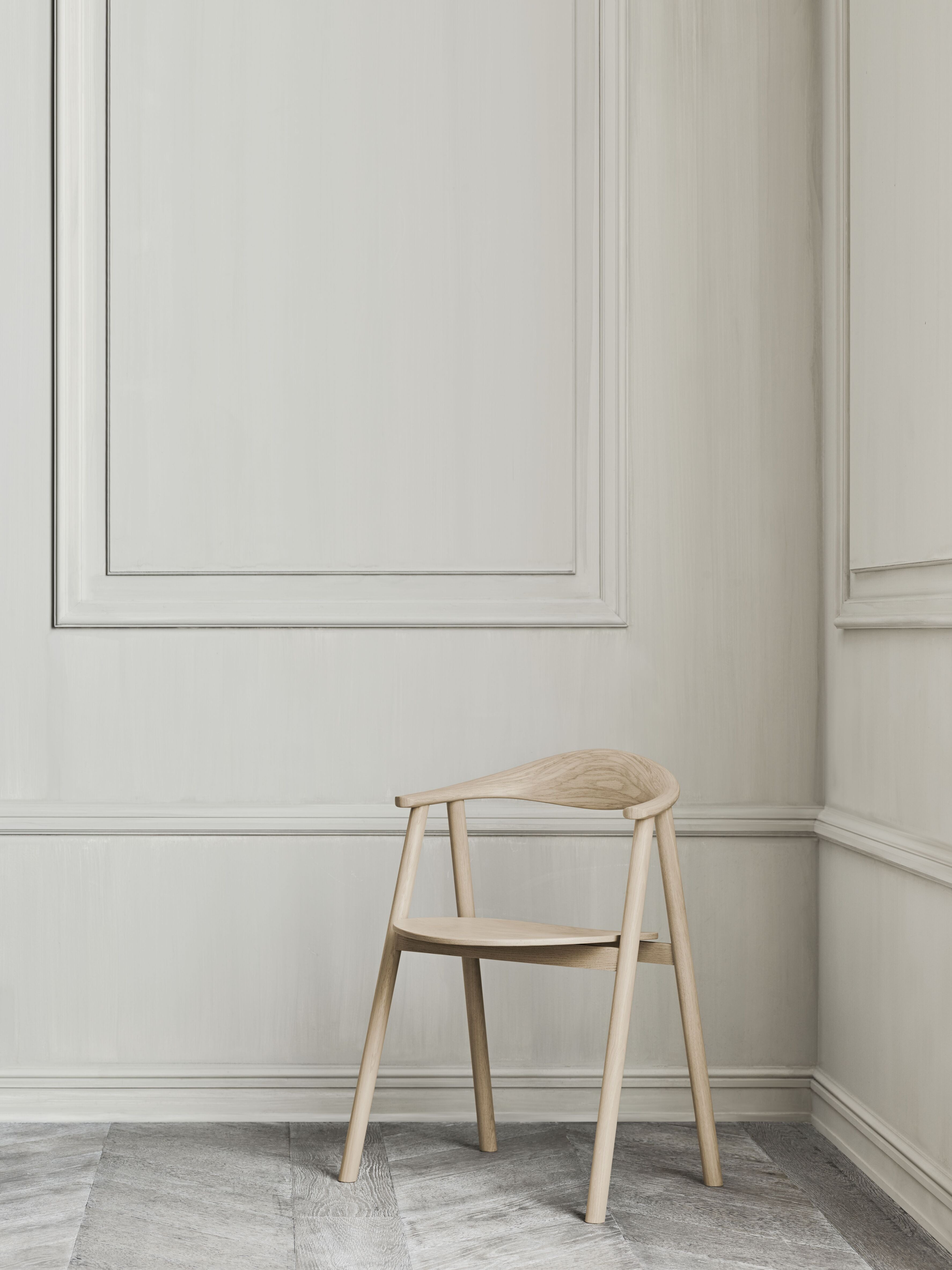 Stoel SWING van eikenhout, groen gekleurd