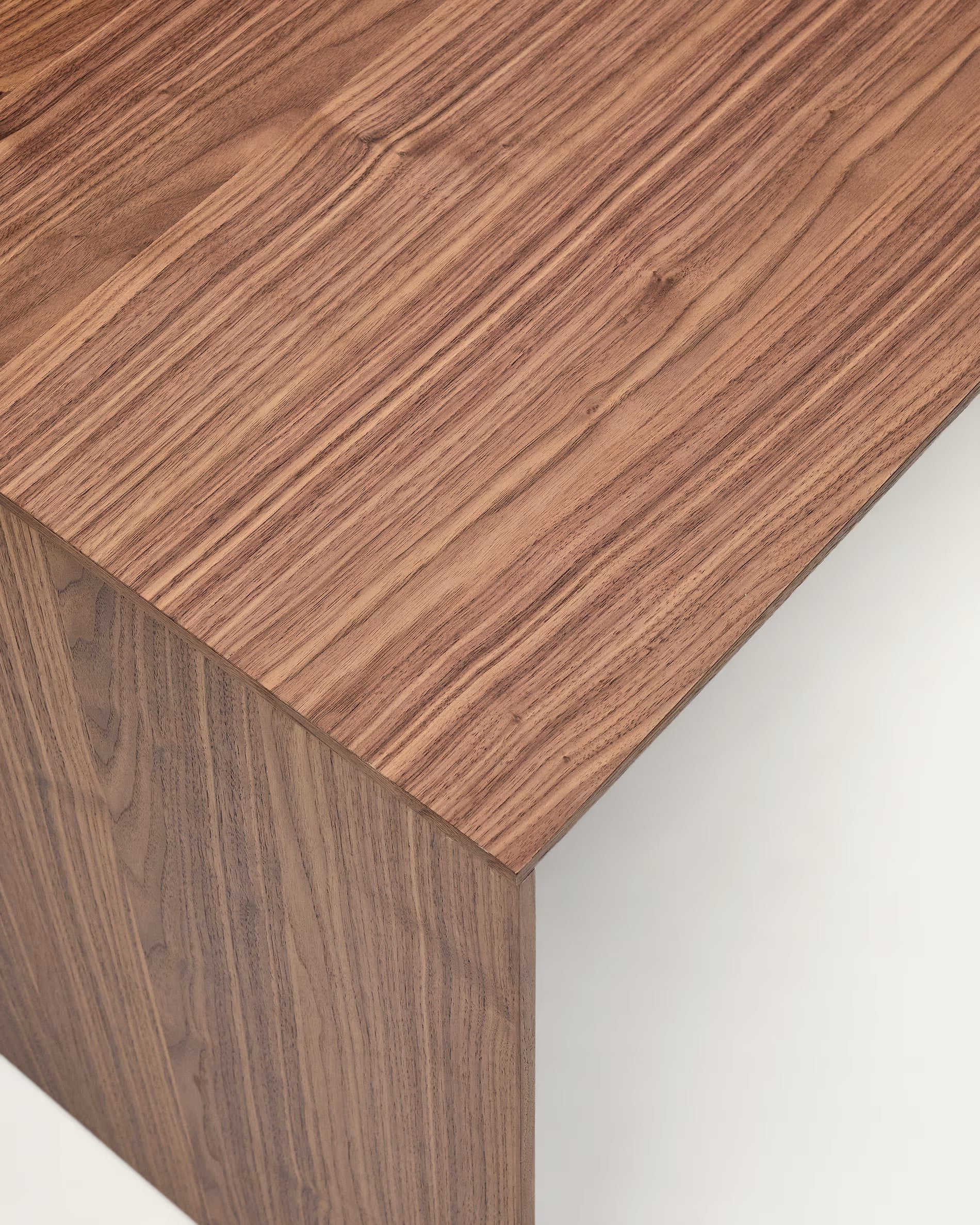 Biurko LITTO in Nussbaum furniert