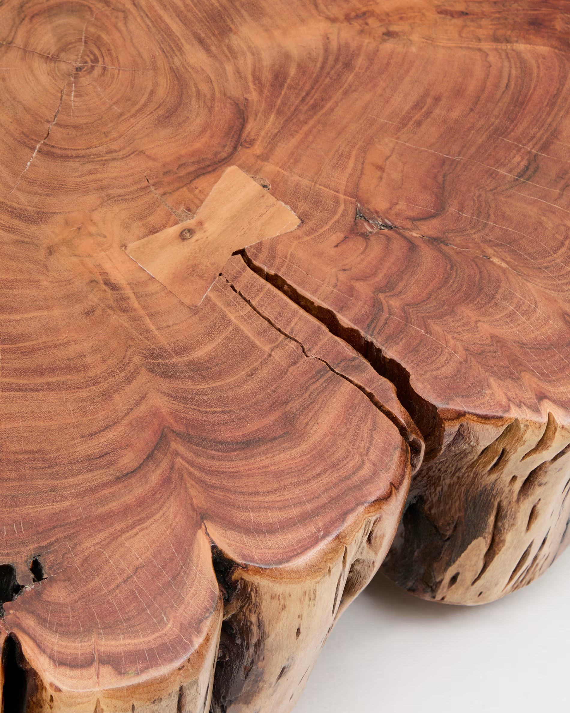 NUVINE Lite Akazienholz Couchtisch