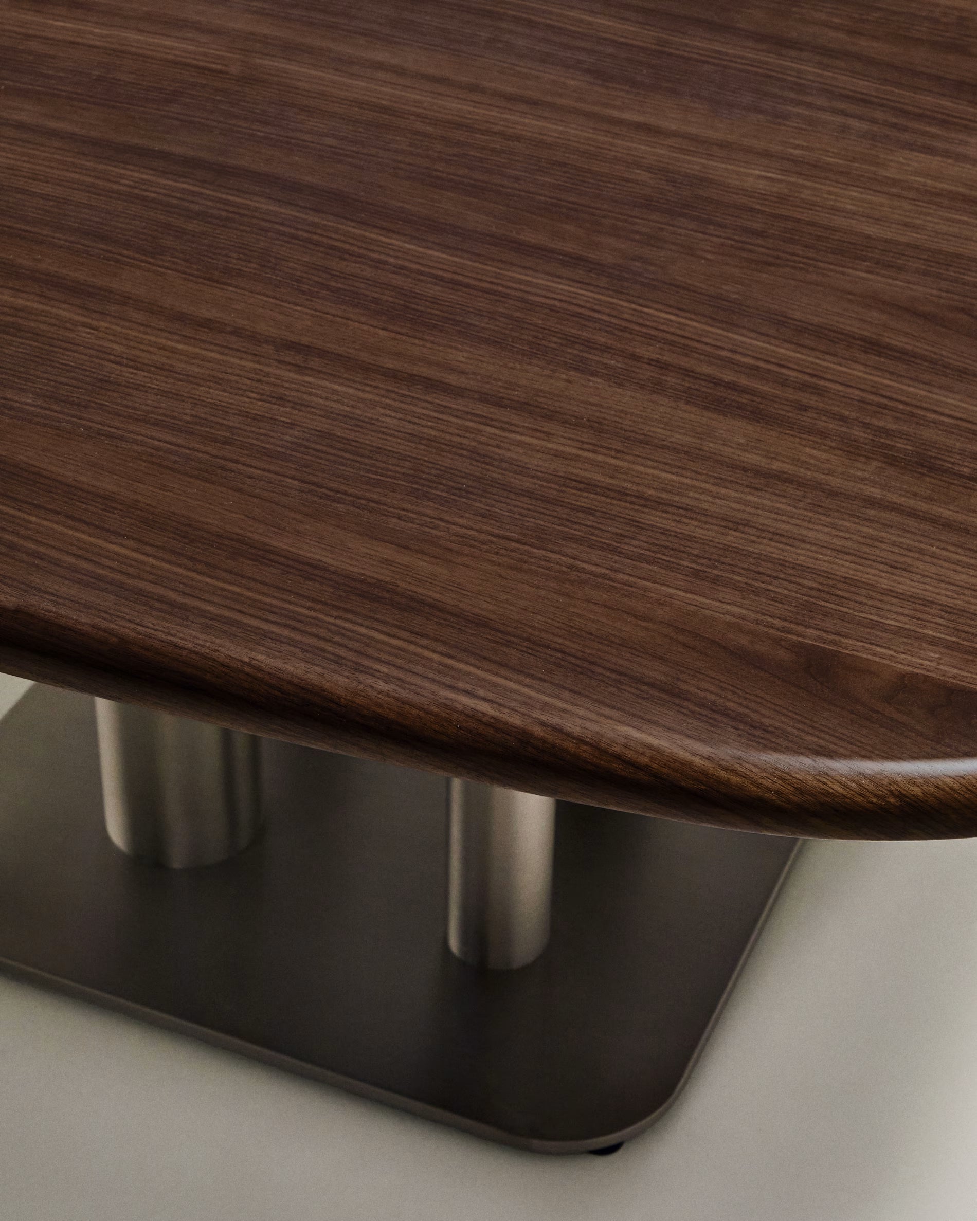 Square table MELVAR walnut veneer with a steel base