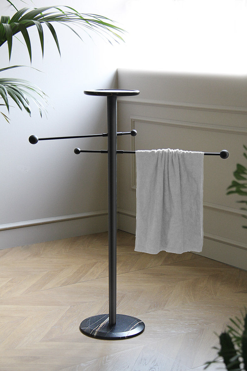 TOALLERO coat rack in wood with marble