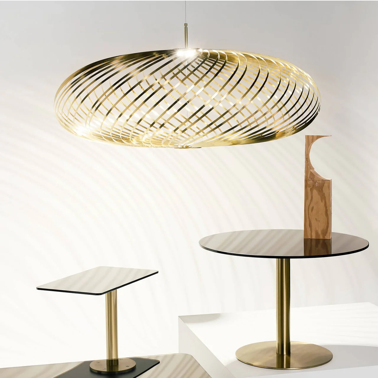 Vierkante zijtafel FLASH met messing basis