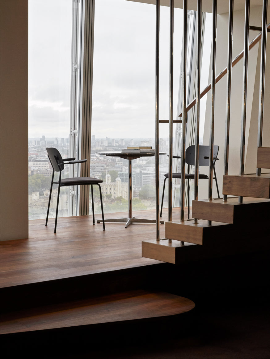 Stuhl mit Armlehnen CO Eichenfurnier mit verchromtem Gestell