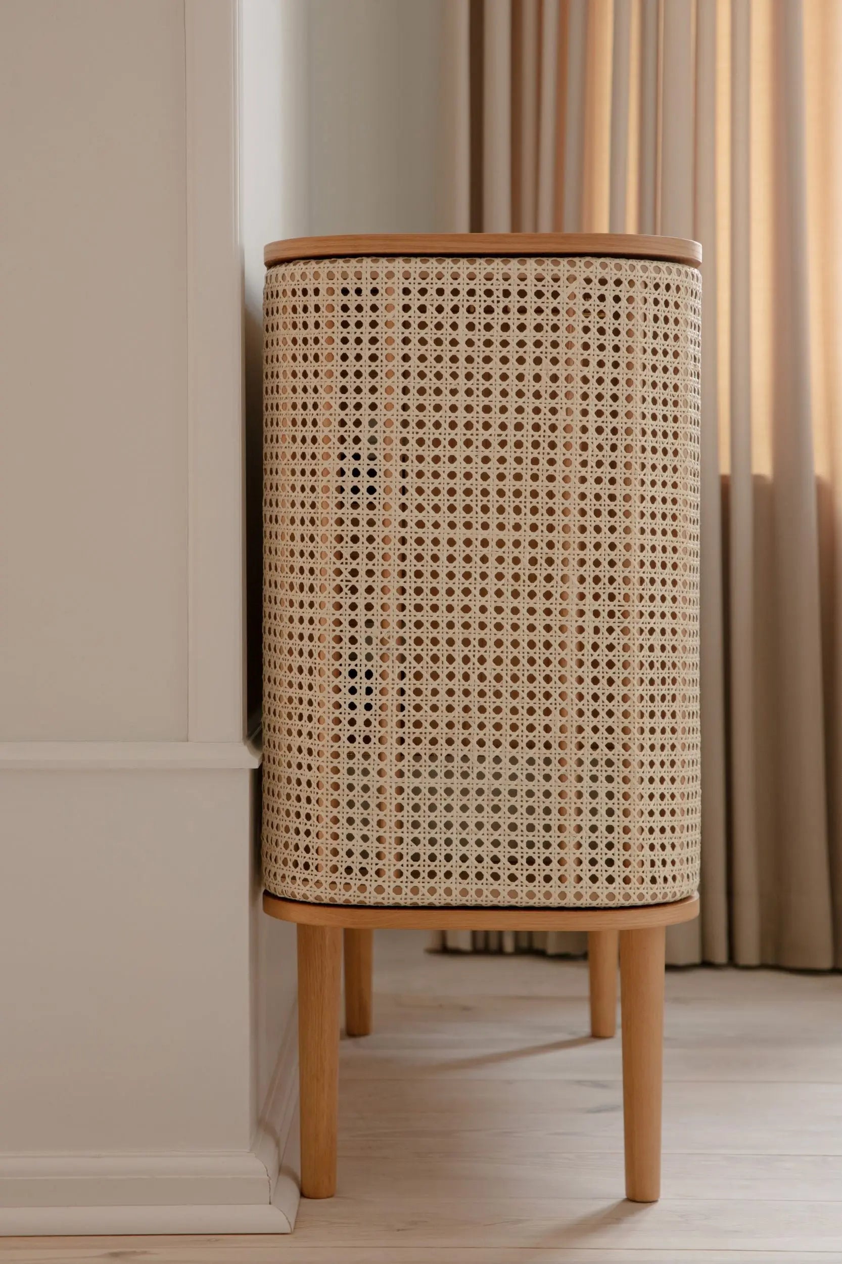 Schap TREASURES Venetiaans riet met eiken basis