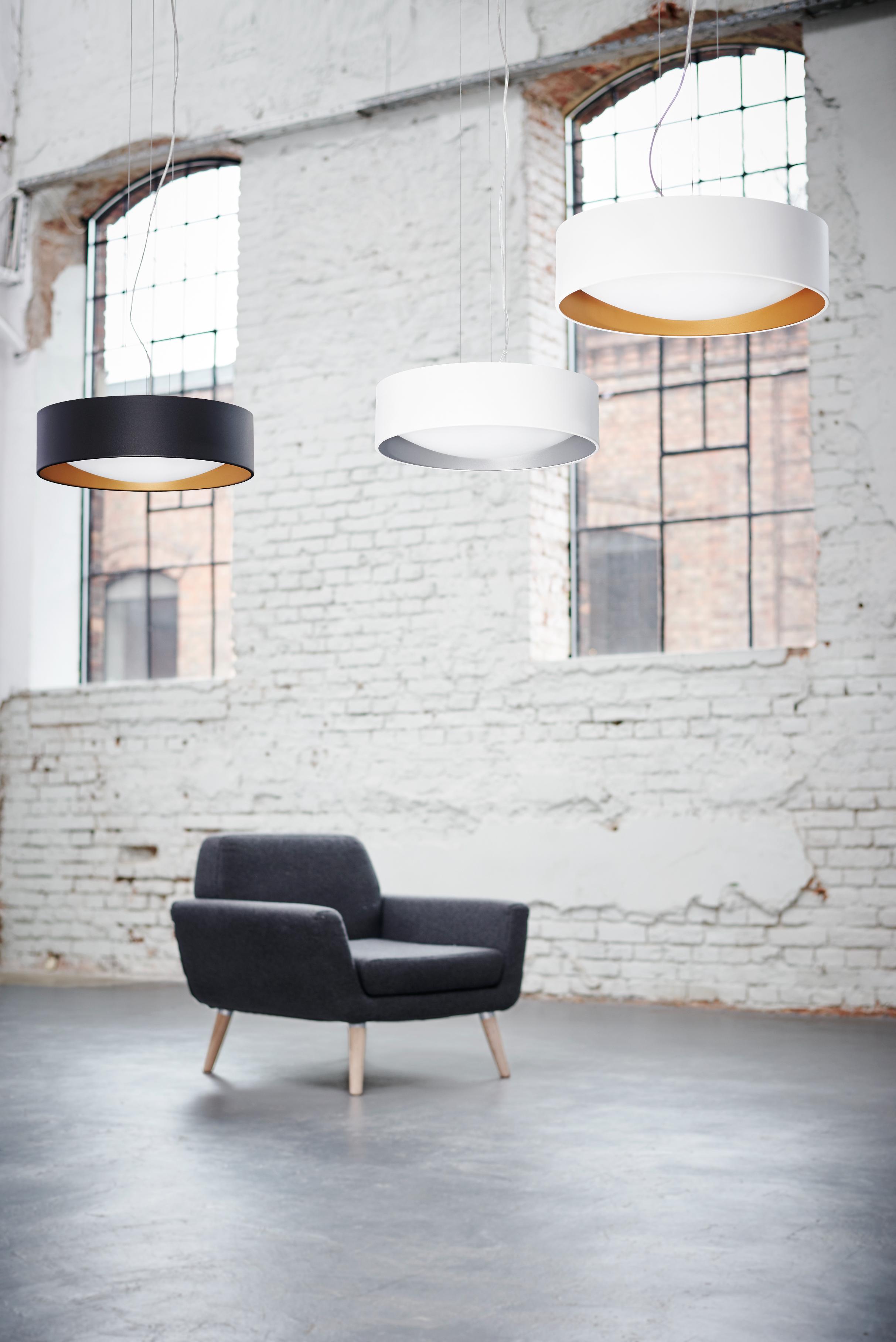 Pendelleuchte VERO schwarz mit silbernem Inneren