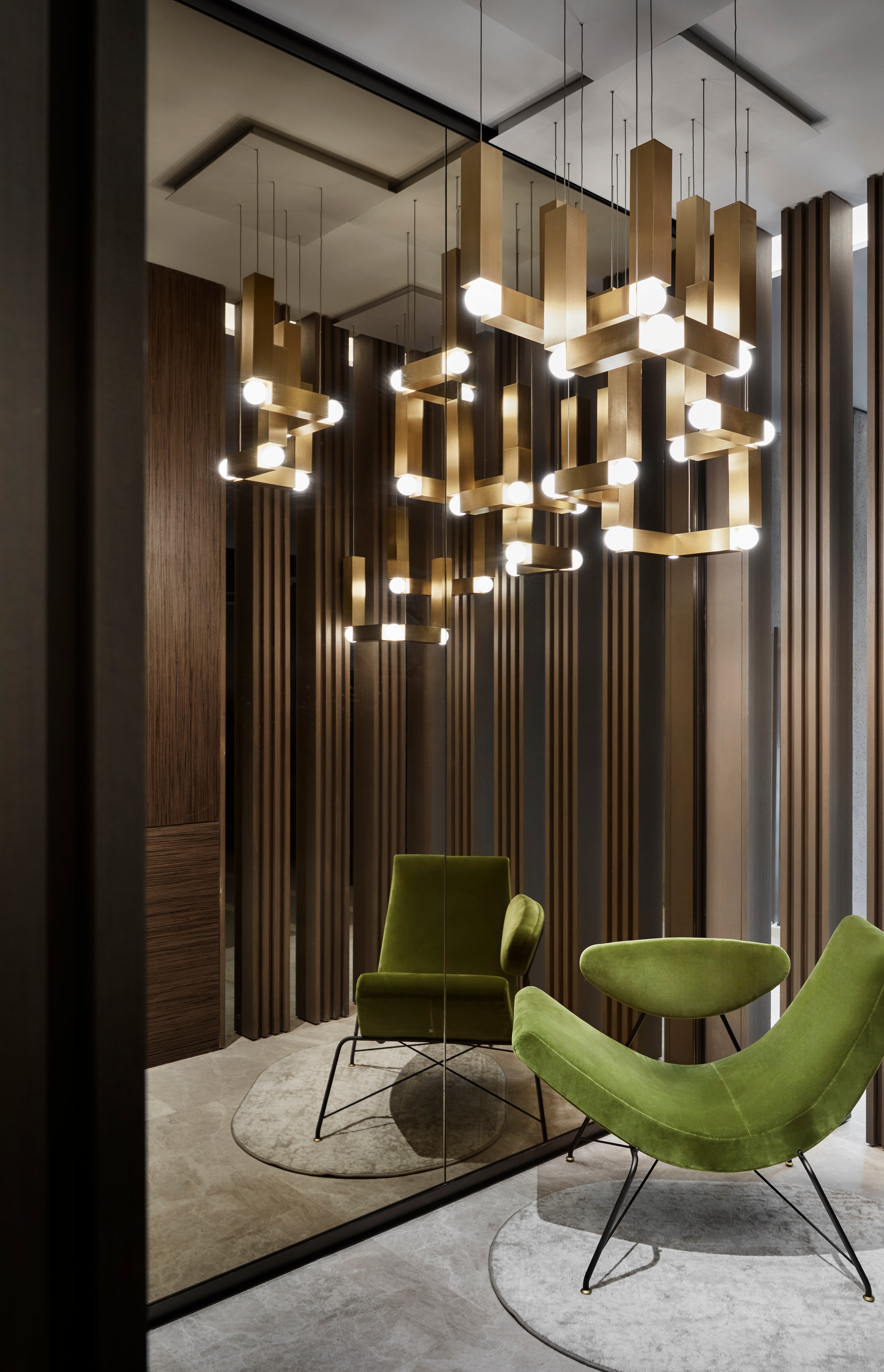 Hanglamp VESPER DUO met opalen glazen kap en bronzen afwerking
