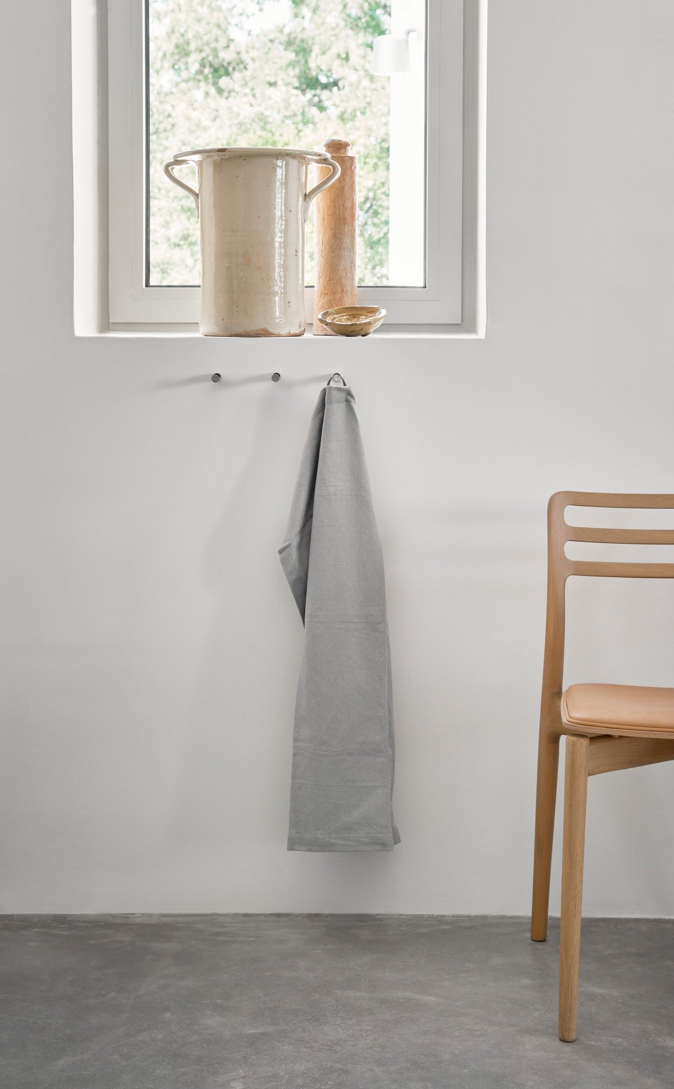 Stoel CABIN karamel leer met lichte eiken basis