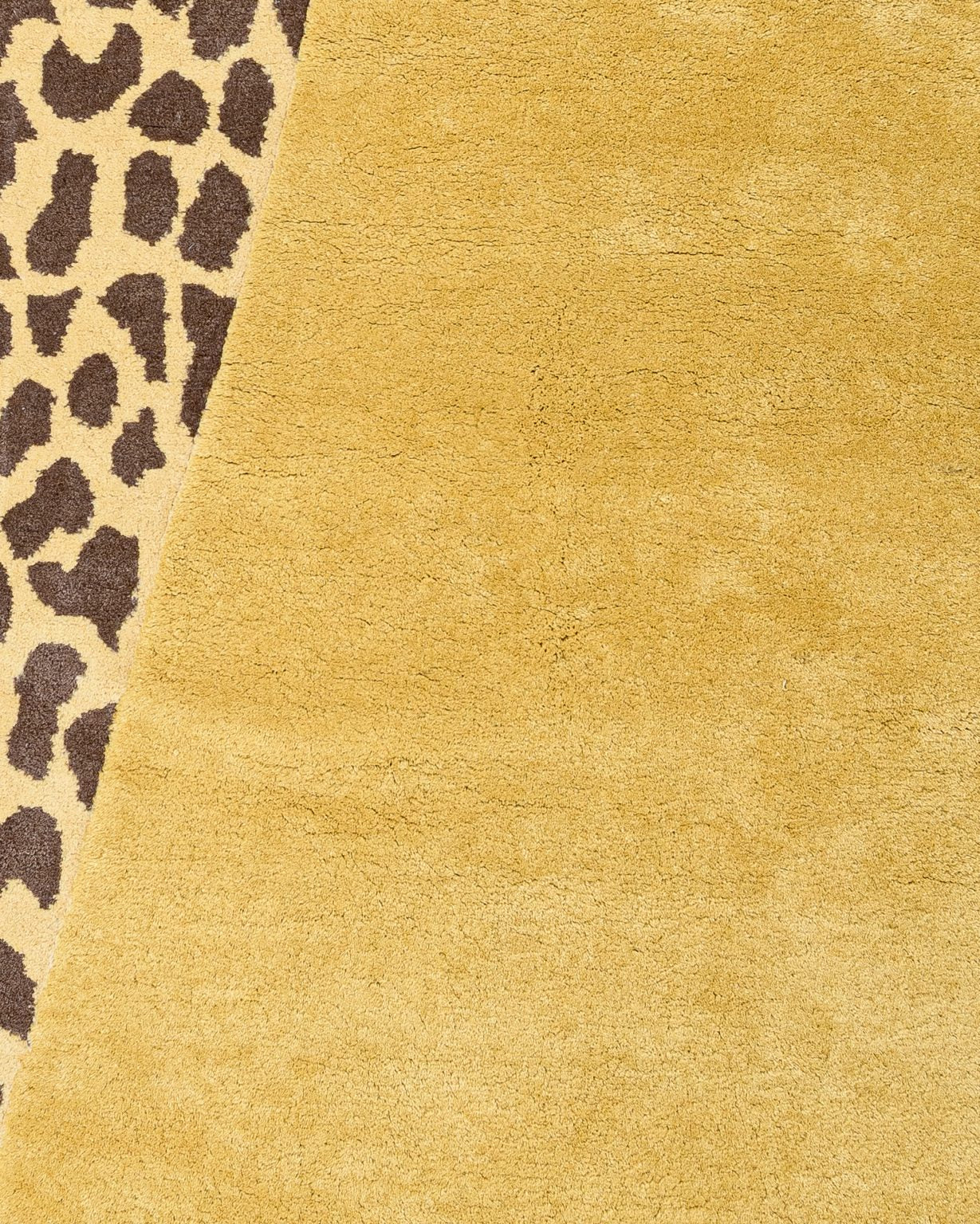 Asymmetrisch decoratief tapijt WILD MIST warme oker