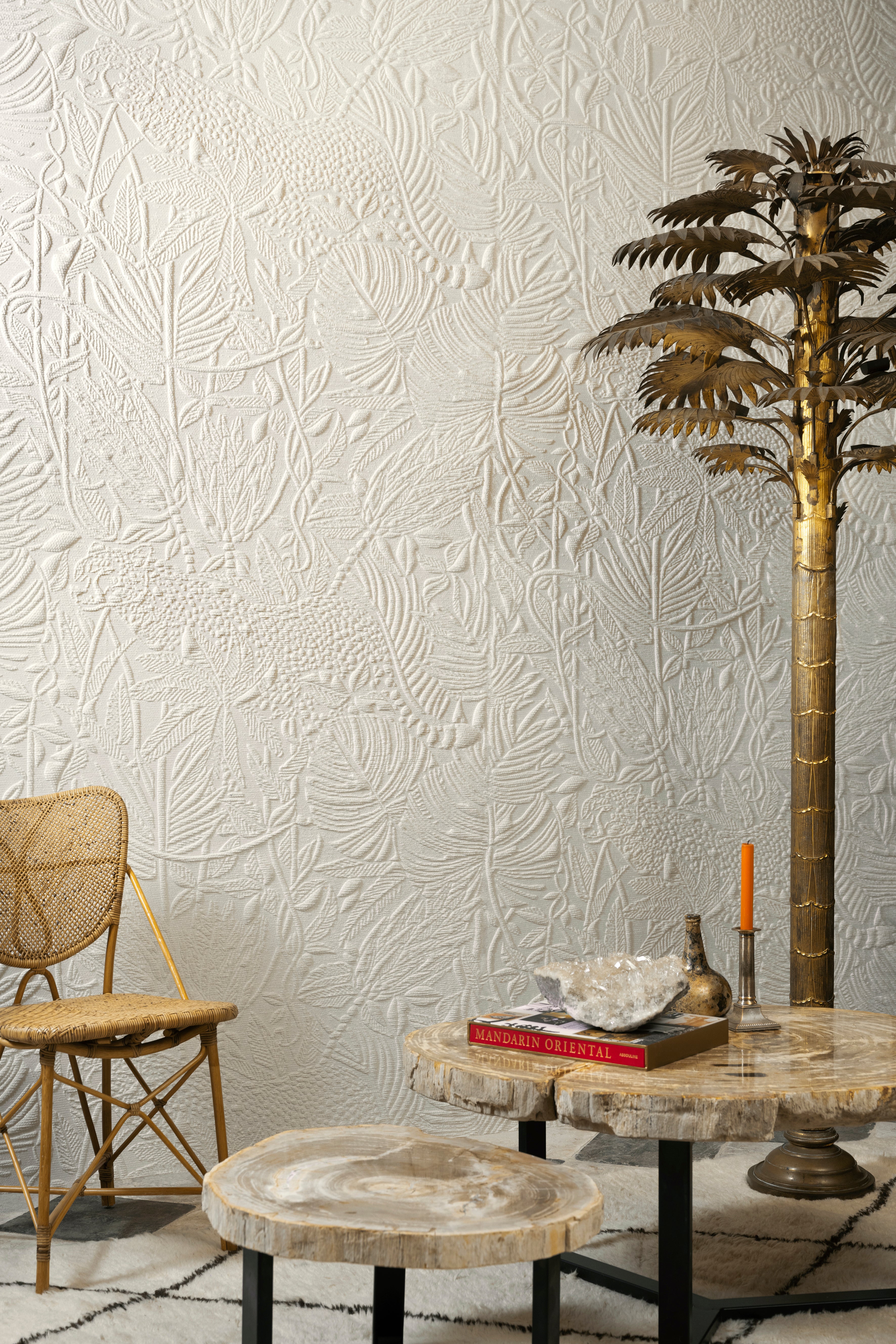 Textile wallpaper with 3D PANTHERA pattern in light beige