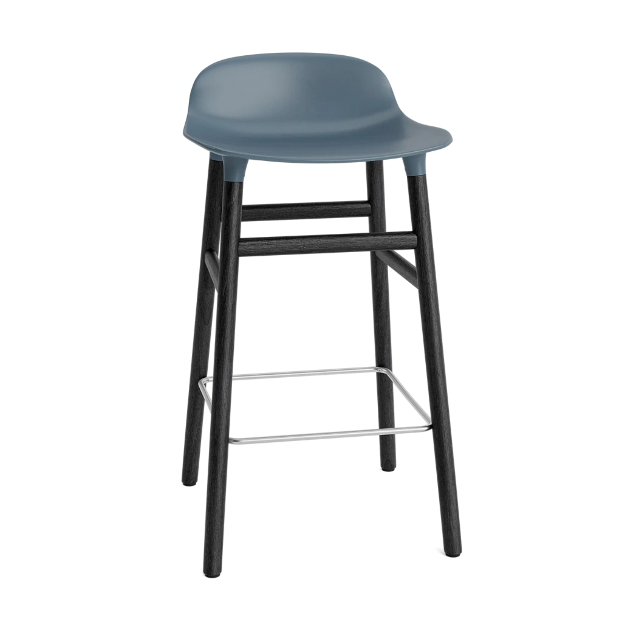 Hocker FORM zeeblauw met zwarte eiken basis
