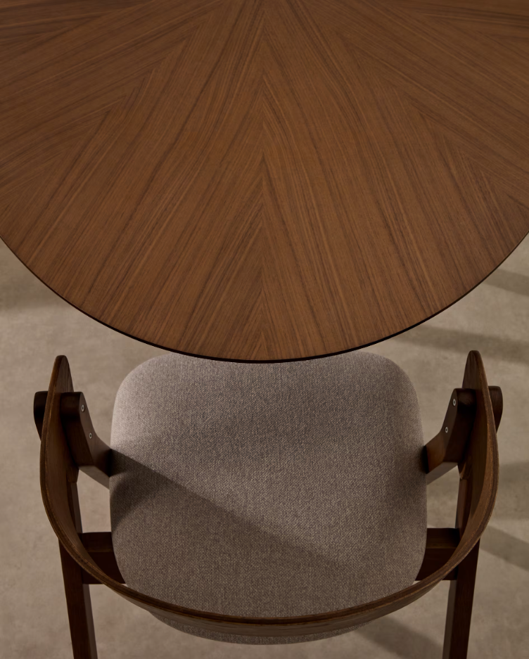 Ronde tafel NAANIM notenhoutfineer