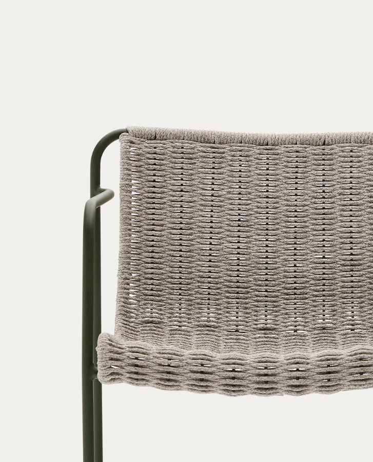 Buitenstoel MAURINA grijs met groene stalen basis