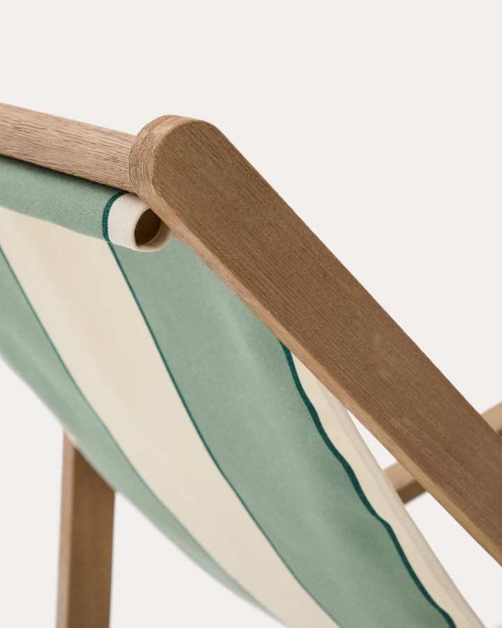 A green-beige Vilara deckchair with an acacia base