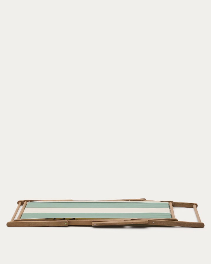 A green-beige Vilara deckchair with an acacia base