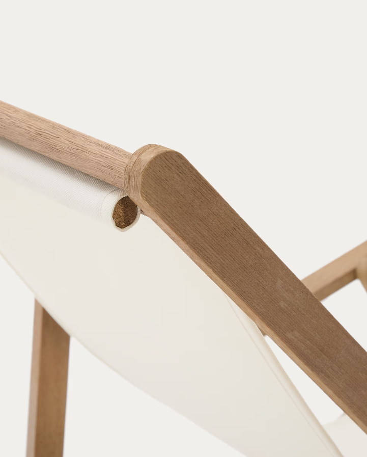 Villara White Deckchair mit Akazienbasis