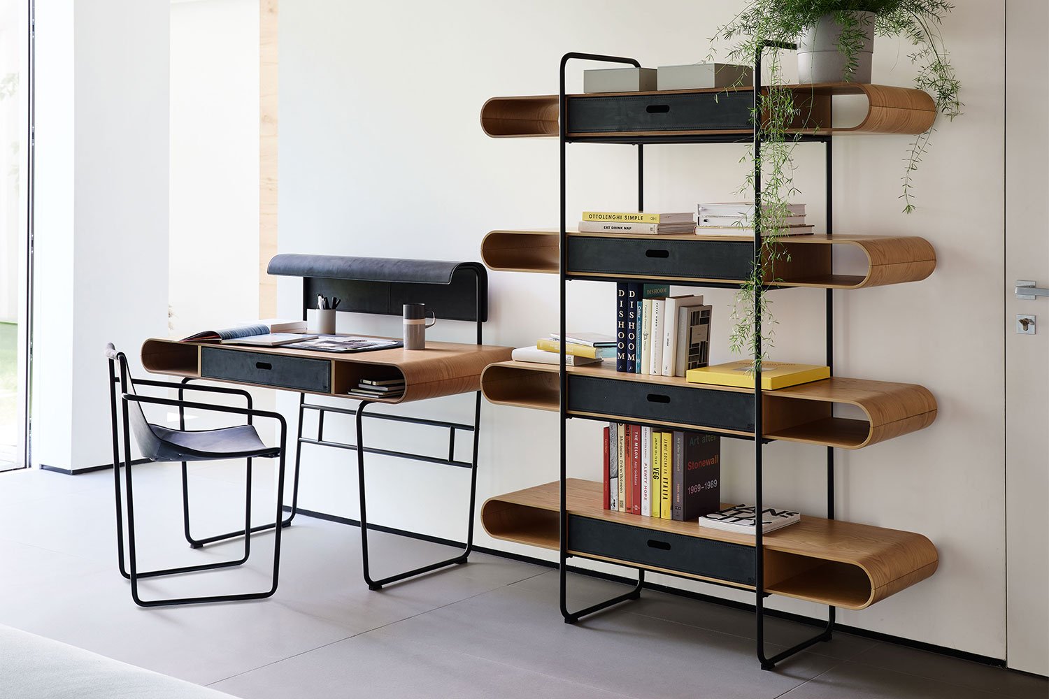 Personalisierter APELLE-Regal