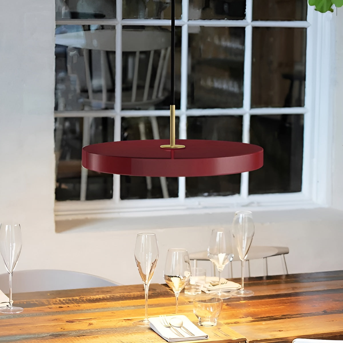 Hanglamp ASTERIA PLUS bordeaux met gouden inzetstuk