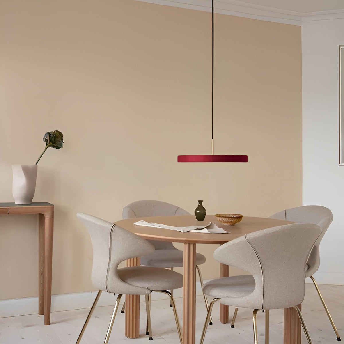 Hanglamp ASTERIA PLUS bordeaux met gouden inzetstuk