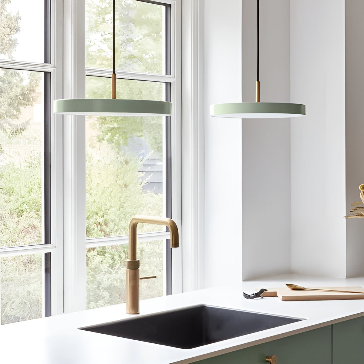 ASTERIA PLUS pendant lamp in olive with a gold accent