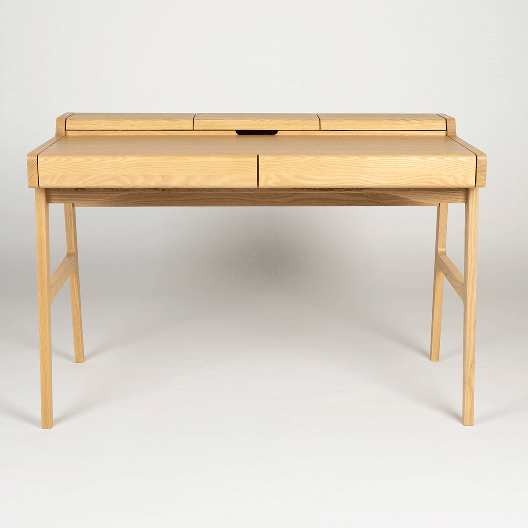 Biurko KAAT czarne drewno Zuiver Eye on Design