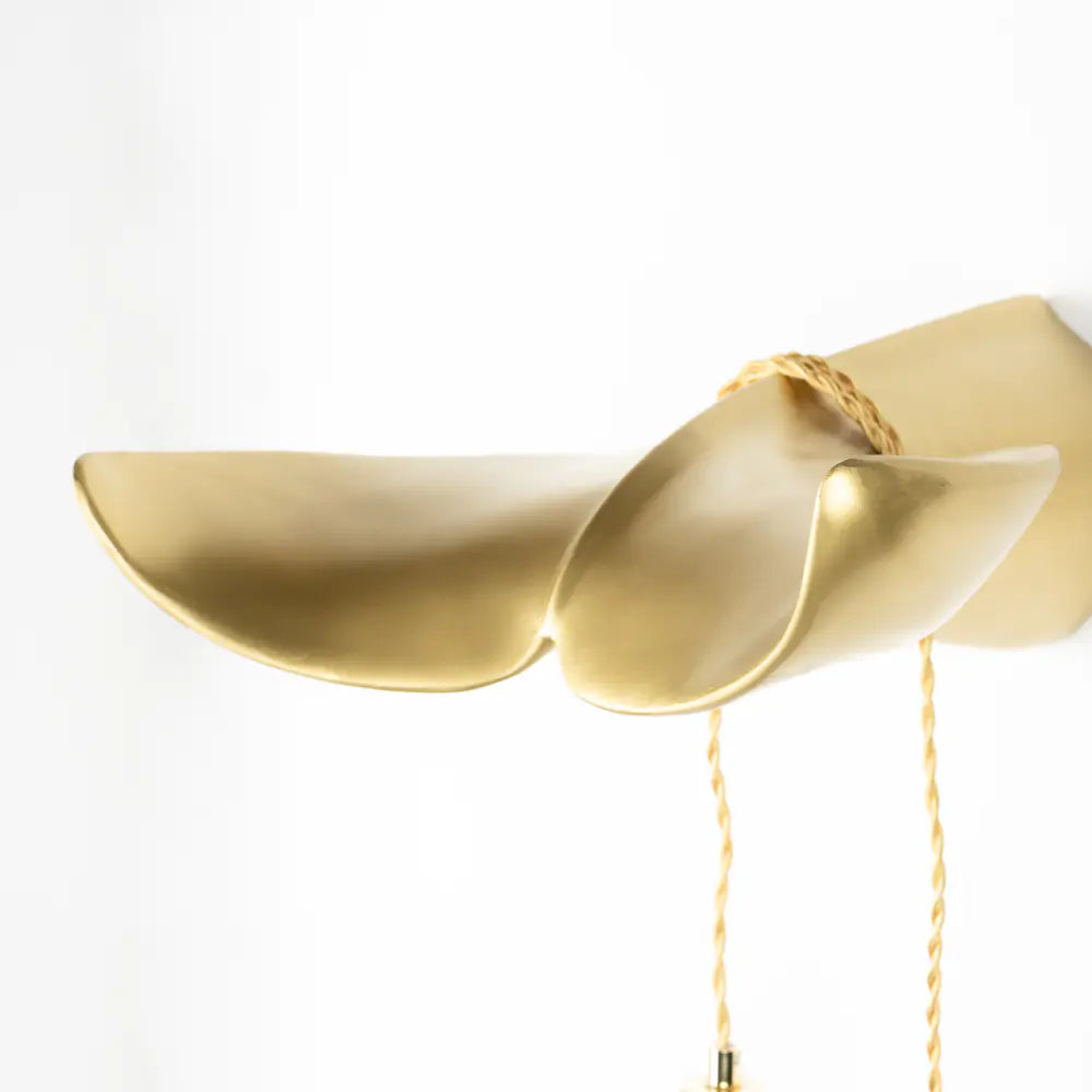 Wandlamp DE STAART VOLGT gouden