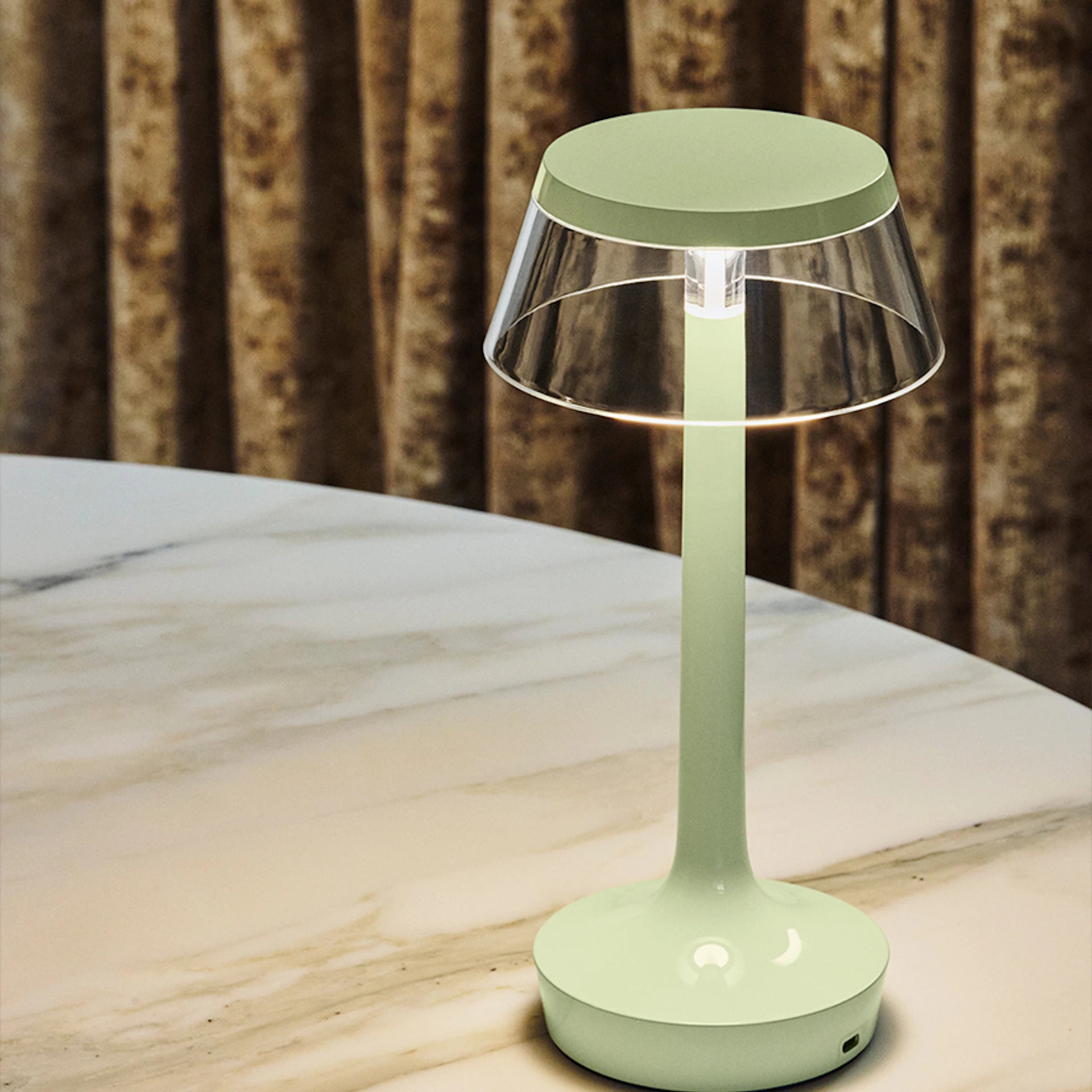 Draagbare lamp BON JOUR UNPLUGGED groen met transparante kap