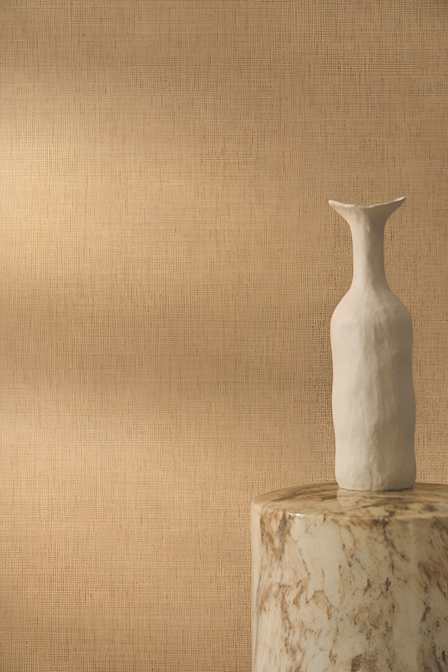 Structural wallpaper imitating abaca weave FIBRA - SABLE beige