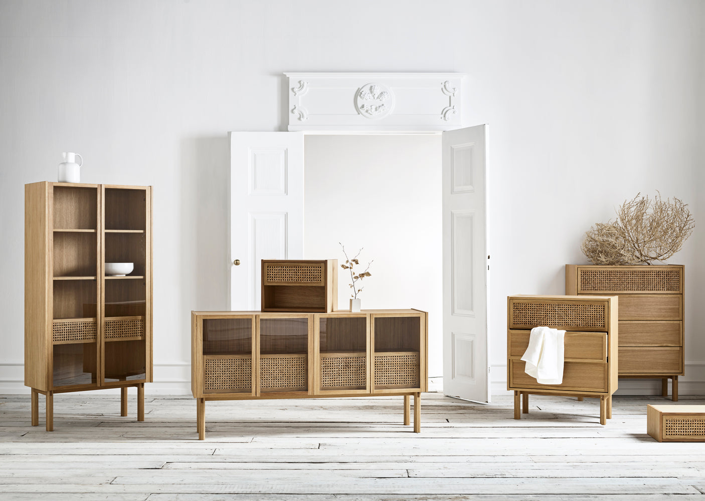 Kast CANA van gebleekt eikenhout