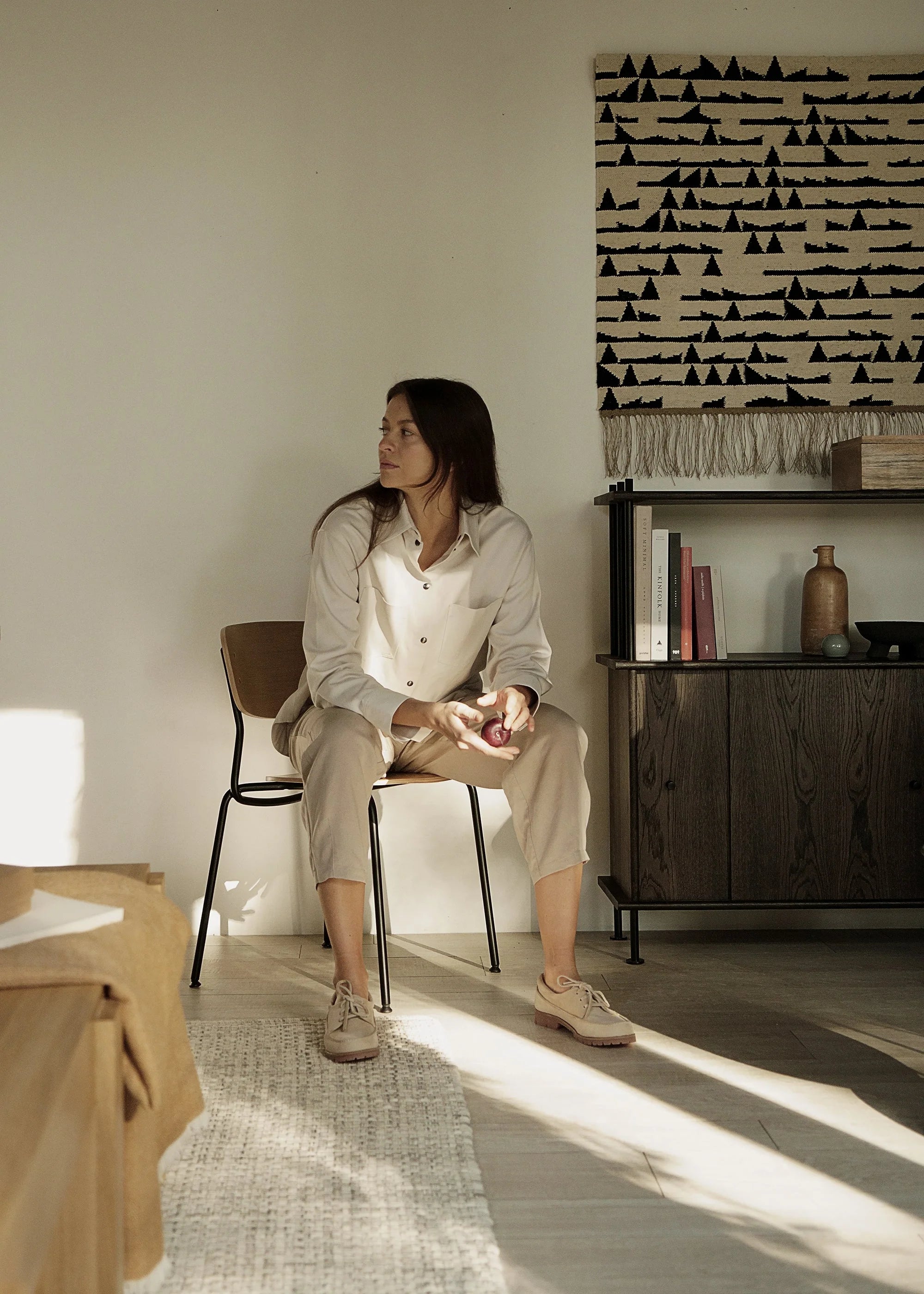 SPLOT Chair in Oak Wood with Chrome Base