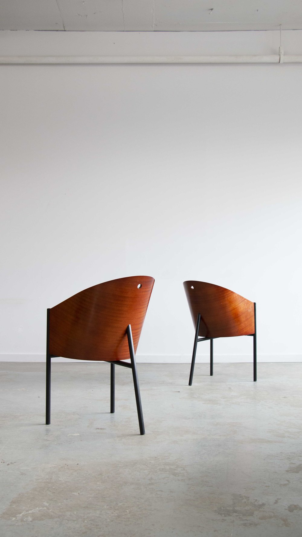 Costs chair olive veneer with beige leather