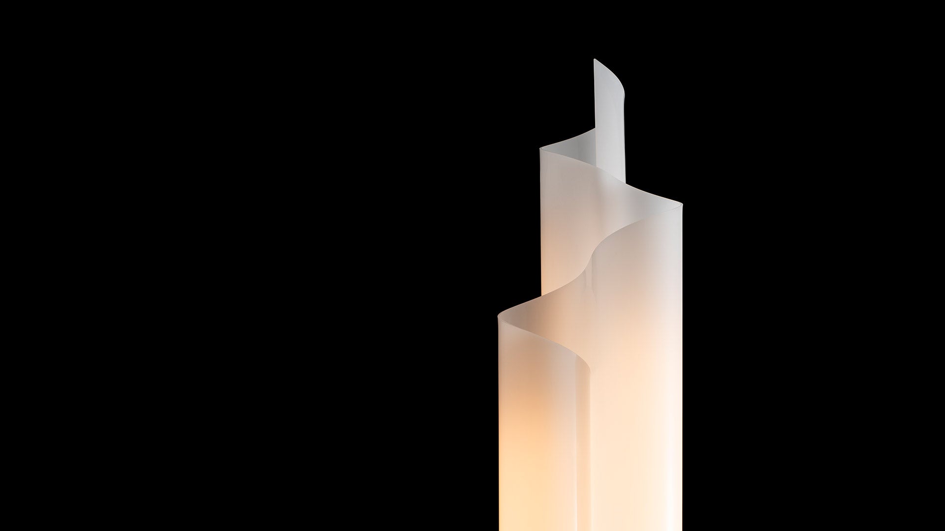 CHIMERA White Floor Lamp