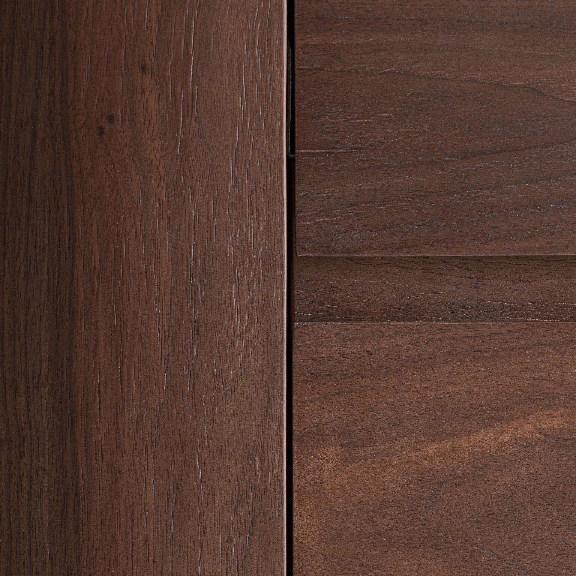 STUETTA Chest of Drawers in Oak Veneer