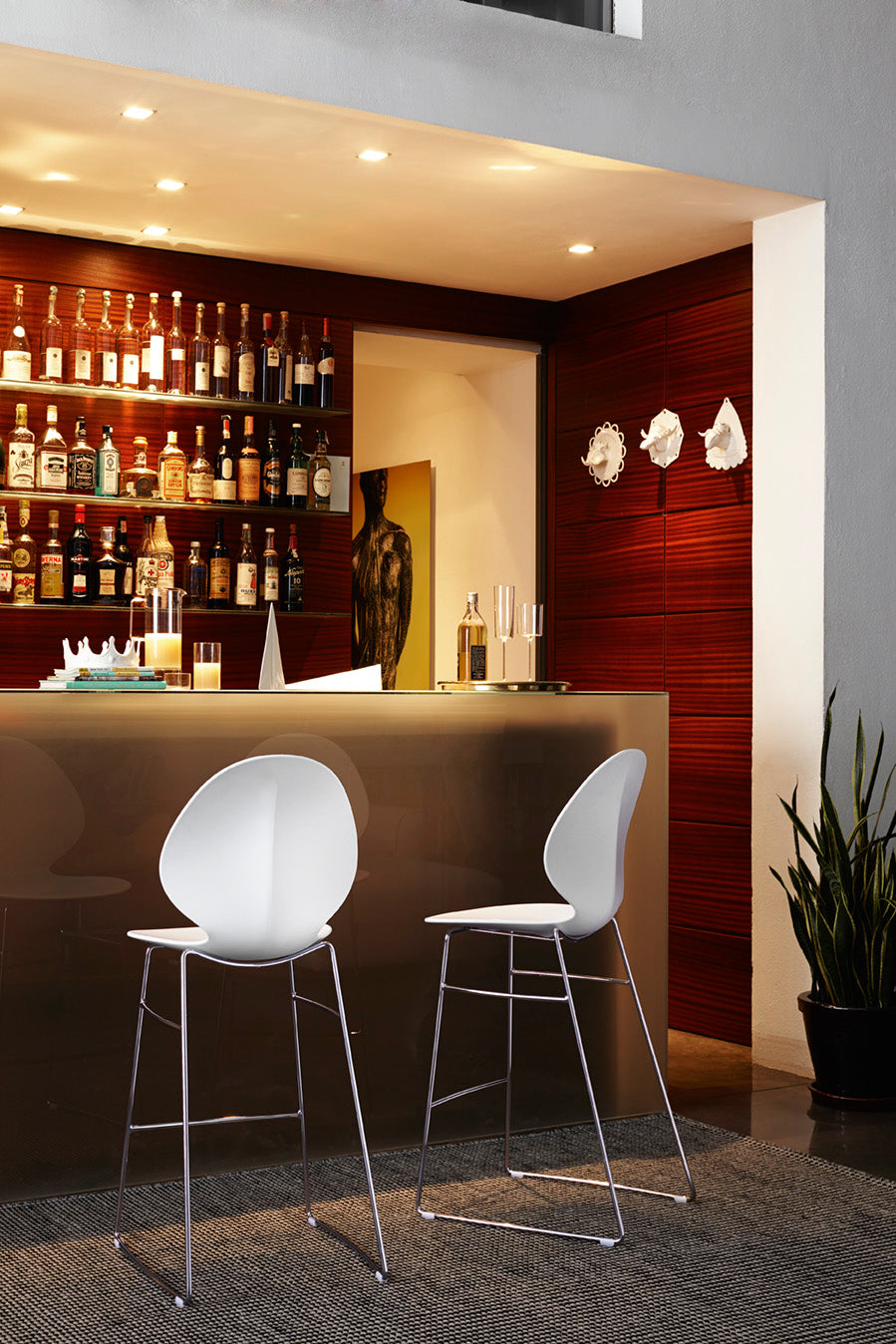 BASIL bar stool with blue seat and chrome metal base