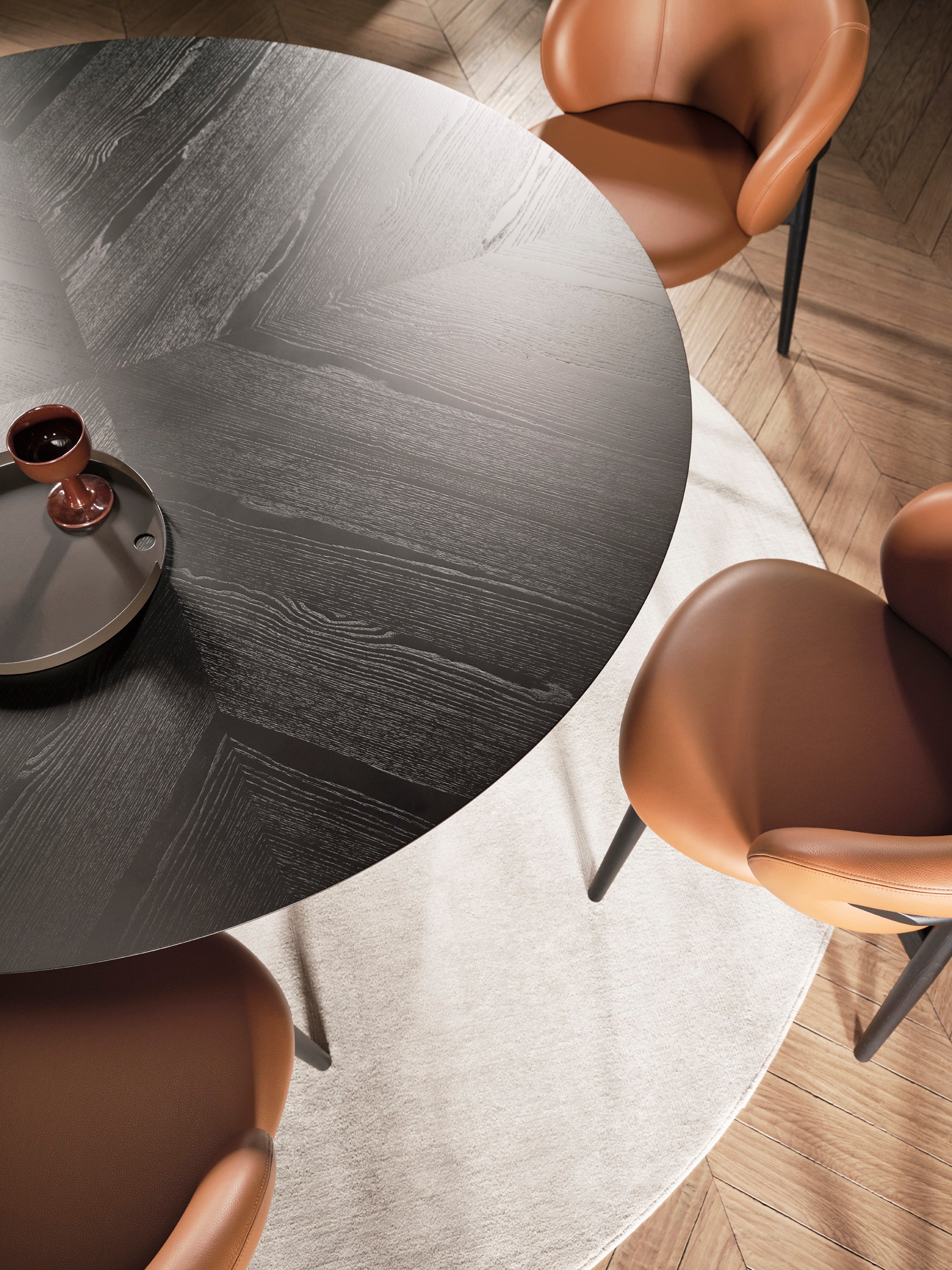 Round table SANDY black top with black base