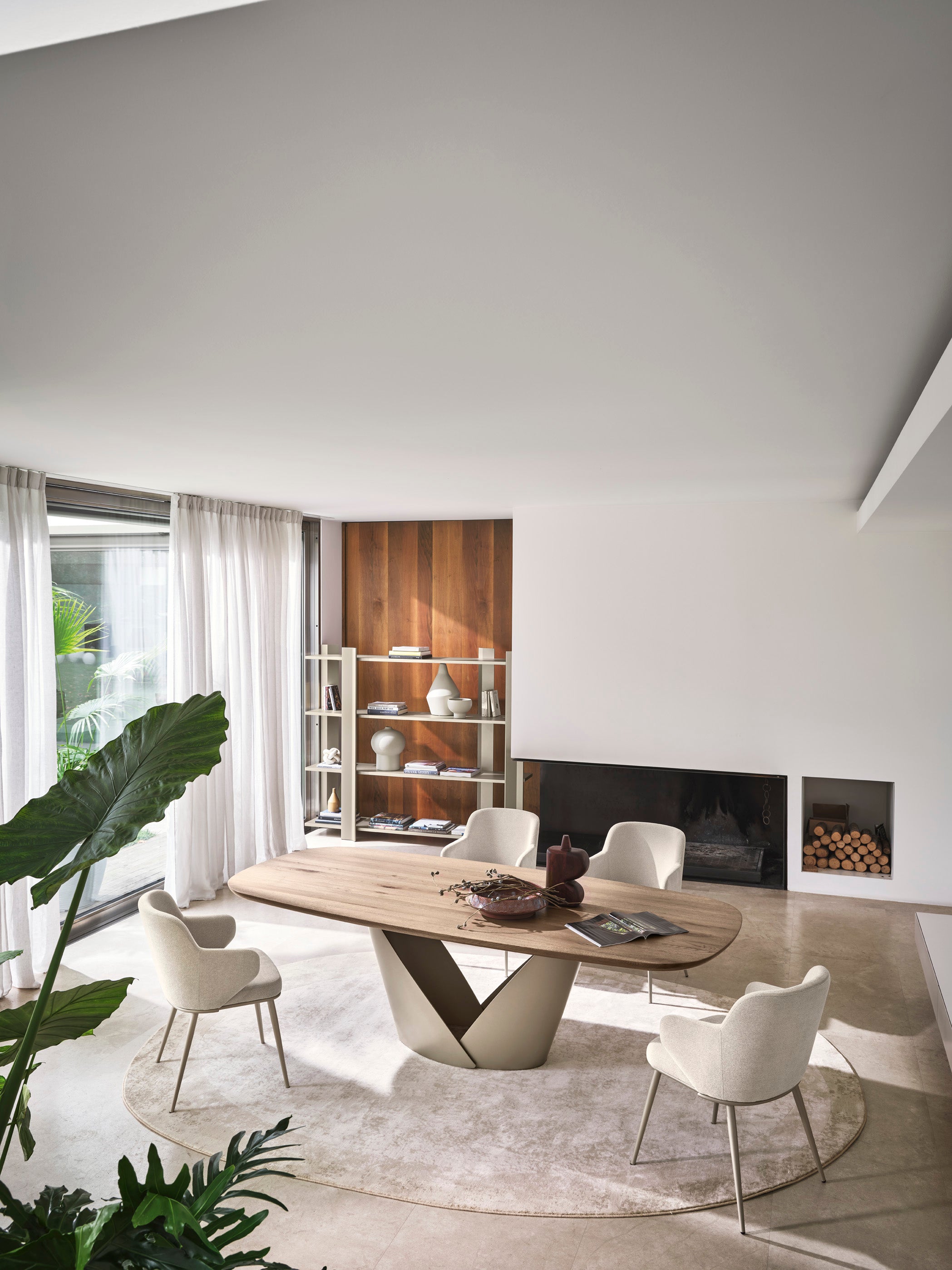 CALLA table with a wooden top and beige base