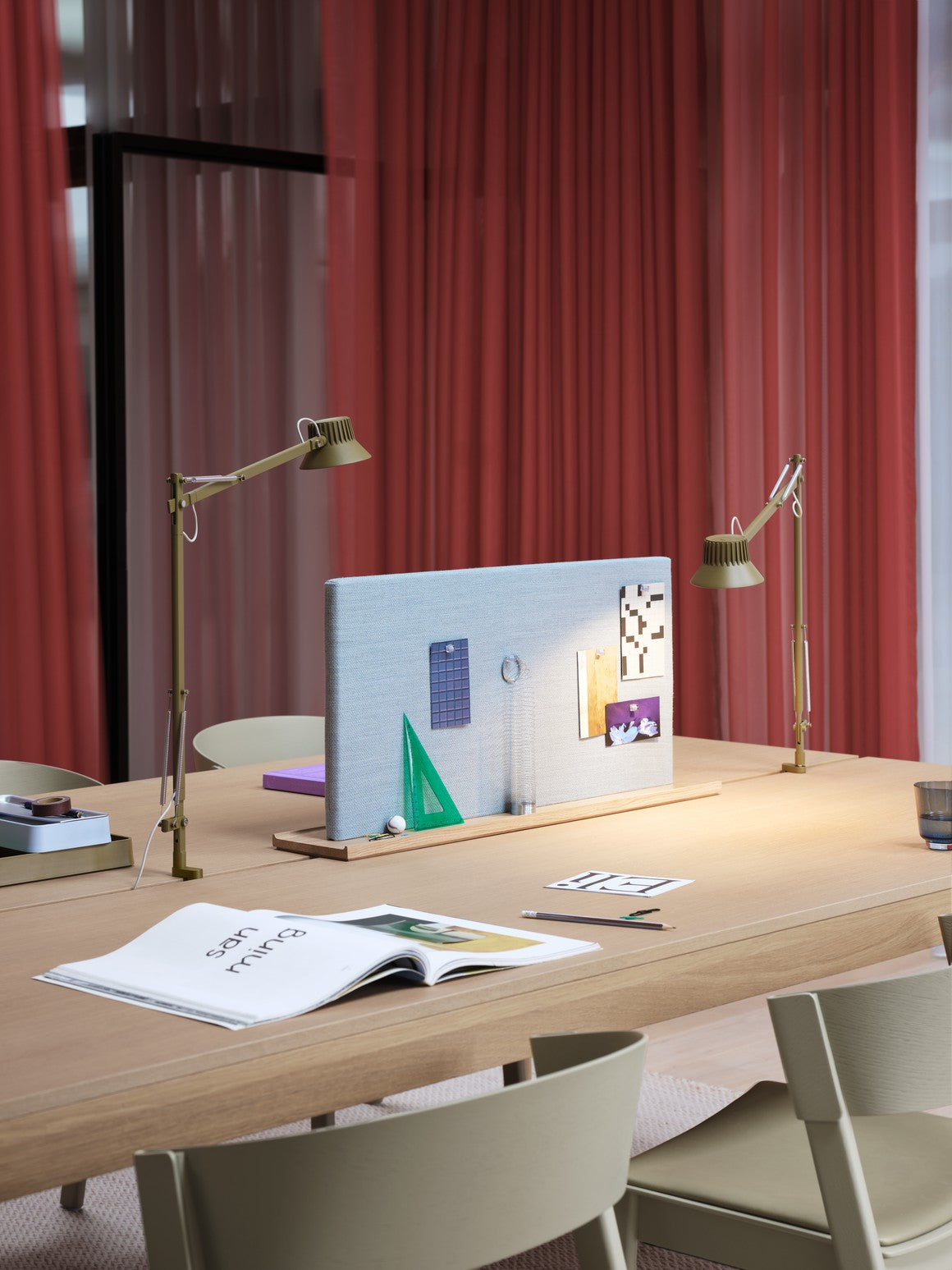 Verstelbare bureaulamp DEDICATE bruin-groen