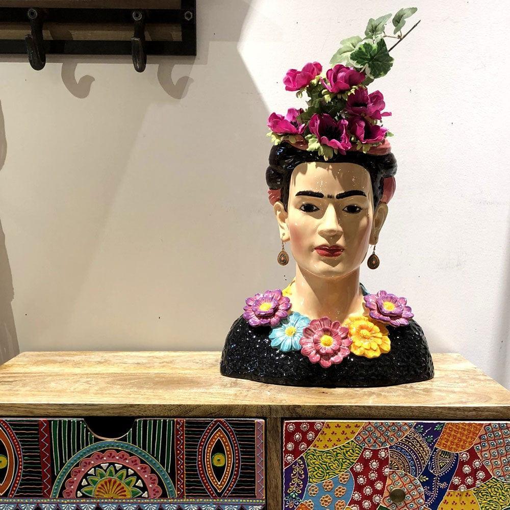 Dekoracyjny wazon FRIDA ceramiczny Kare Design Eye on Design
