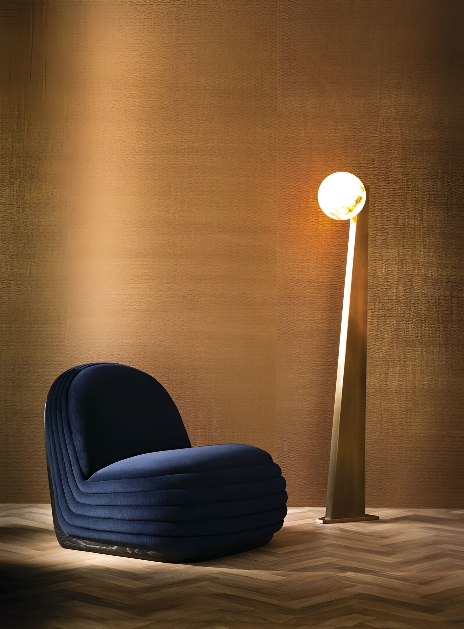 Strukturierte textile Tapete mit metallischem Finish und geometrischem Muster THÉIA in hellem Braun